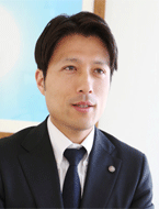 倉持 佳